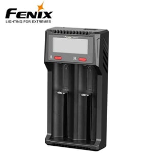 Fenix ARE-D2 Batterilader